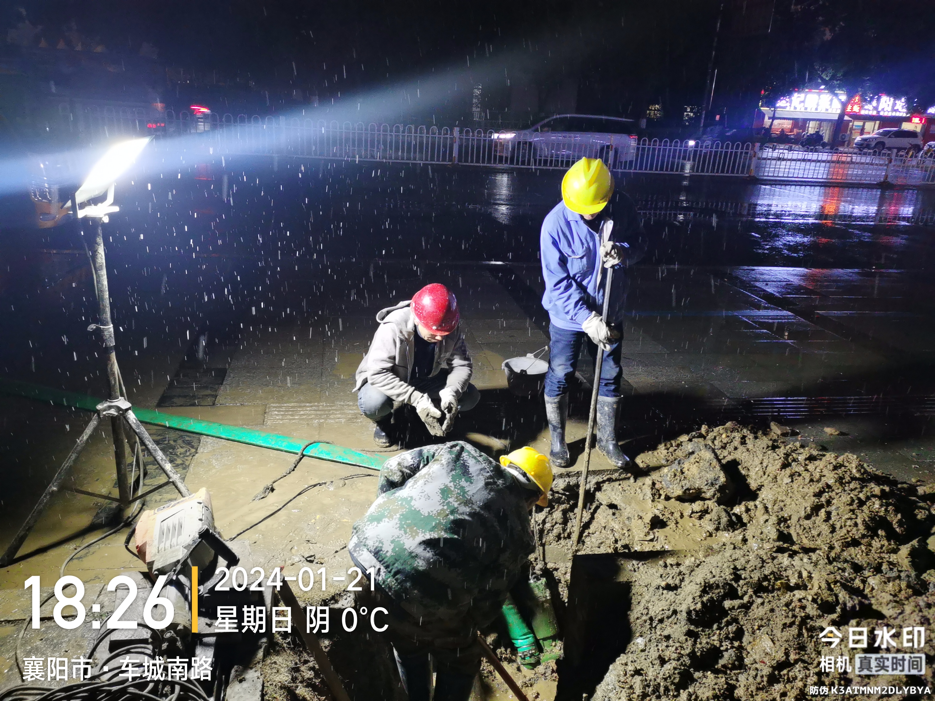 保障供水，樊城管網(wǎng)“凍”真格！